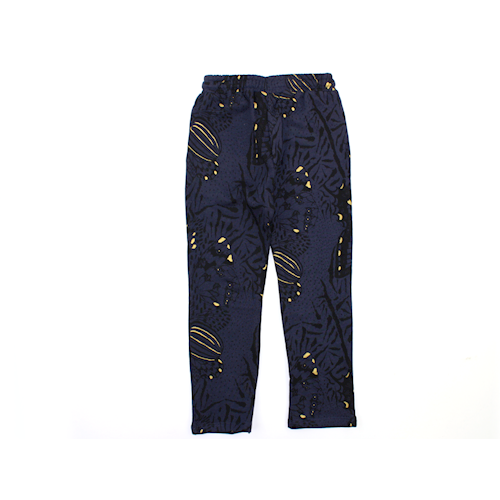 Soft Gallery, sweat, sweater, bluse, pigebluse, trøje, pigetøj, navy, mærkeblå, guldprint, illustrationer, blomstermønster, signe, outerspace, space, outer space, wings, mørk, blød, behagelig, hverdag, hverdagstrøje, skoletøj, god kvalitet, mærke, mærkevarer, rabat, rabatter, nedsat, nedsatte, priser, varer, udsalg, januarudsalg, procenter