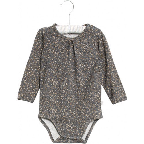 Wheat - body liv // greyblue flowers, body, bodystocking, sparkedragt, babytøj, dreng, nyfødt, pige