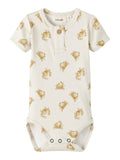 Lil' Atelier - BABY Geo SS slim body - Turtledove-crab, kortærmet body, body med krabbe, drenge body, bodystocking dreng