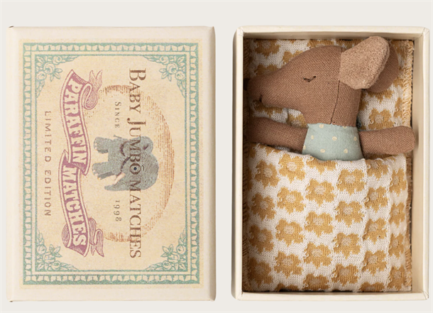 Sleepy wakey baby mouse in matchbox - Blue