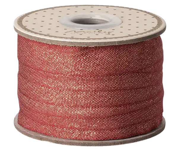 Maileg, babyseng, babycot, legetøj, børnelegetøj, musseseng, dukkeseng, Maileg dansende kat & Mus i skoæske Maileg Storebror mus i nattøj, Lysestage, Hest, Træ, Stor，Maileg - Bånd, 13 mm, 10 m - Rød/guld