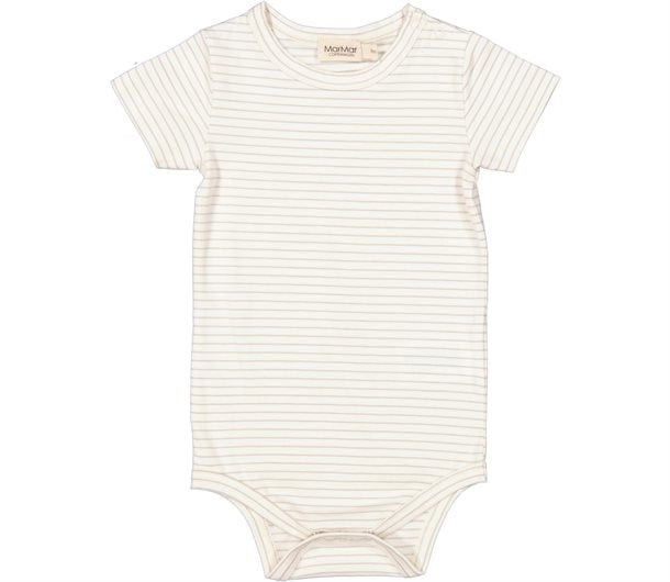 marmar leggins, marmar body, marmar t-shirt, marmar pants, marmar t shirt, t shirt pige, undertrøje pige, top pige, undertrøje marmar, top marmar, tamra marmar t shirt, tamra nougat marmar, pitti marmar, pitti nougat, benedicte marmar, benedicte body, body marmar, body nougat, body brun, unisex body, unisex marmar, caramel body marmar, caramel leggins, brune leggins børn, pige leggins, dreng leggins, leggins unisex, body lange ærmer, body korte ærmer, kortærmet body marmar, langærmet body marmar,