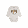 Soft Gallery, SG, babytøj, børnetøj, tøj, body, bodystocking, grey, grå, melange, blød, drengetøj, drengebaby, babydreng, babyboy, baby, drenget, tiger, tigerdyr, illustration, print, mærketøj, mærkevarer, mærke, dansk design,