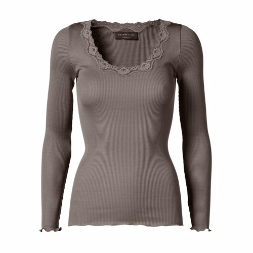 rosemunde, top, silke, bomuld, silketop, rosemundetop, langeærmer, lange ærmer, long sleeve, sleeve, ærmer, bluse, silke, silkebluse, stor, voksen