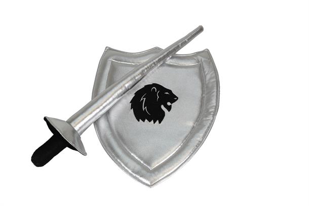 Dansk design, by Astrup, børn i tanke, moderne design, trælegetøj, aktivitetslegetøj, indlæring, alfabetet, klodser, legetøj, træ, bæredygtig, miljøvenlig, spil, læring, uddannelse, educative