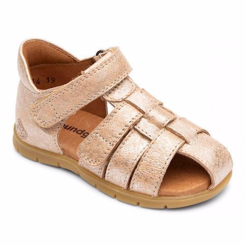 Bundgaard, sandal, sko, drengesko, cognacfarve, camel, camel-farve, brun, pigesko, pigesandal, sandaler, pigesandaler, drengesandaler, sommersko, forårssko,