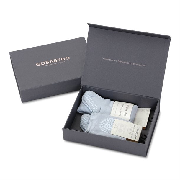 GoBabyGo, Go Baby Go, kravle startpakke, Crawling starter kit, kravle kit, strømpebukser med skridsikker dutter,  skridsikre strømpebukser, knæbeskyttere, skridsikre strømper
