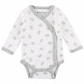 Fixoni body med knapper i siden.  100% bomuld råhvid, premature, new born, nyfødt