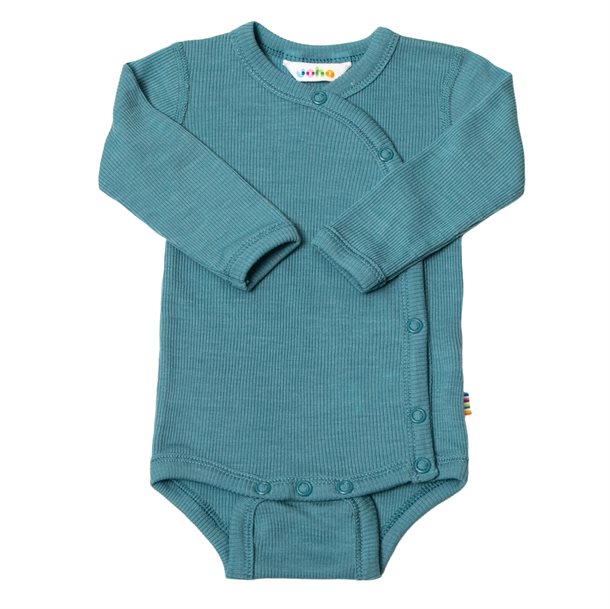 Joha - Body i uld & Silke//striber Rød, uld og silke body, uld/silke body, sommeruld, sommer uld , Joha - Body i uld & bambus - print med bladeJoha - Body wrap around i uld & bambus-blå