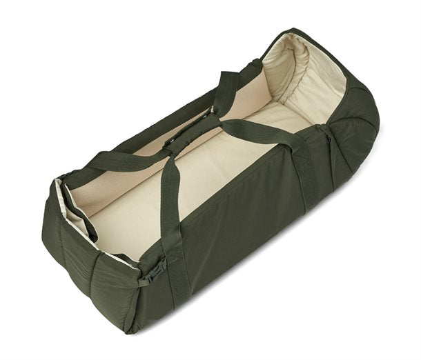 Babylift fra Liewood, Amber babylift Hunter green, baby nest, babylift, Liewood - Amber babylift //Vehicles Hunter green, Liewood - Amber babylift -Hunter green