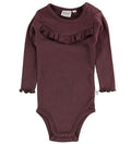 Wheat - body rib ruffle ls // soft eggplant, body, bodystocking, sparkedragt, babytøj, dreng, nyfødt, pige