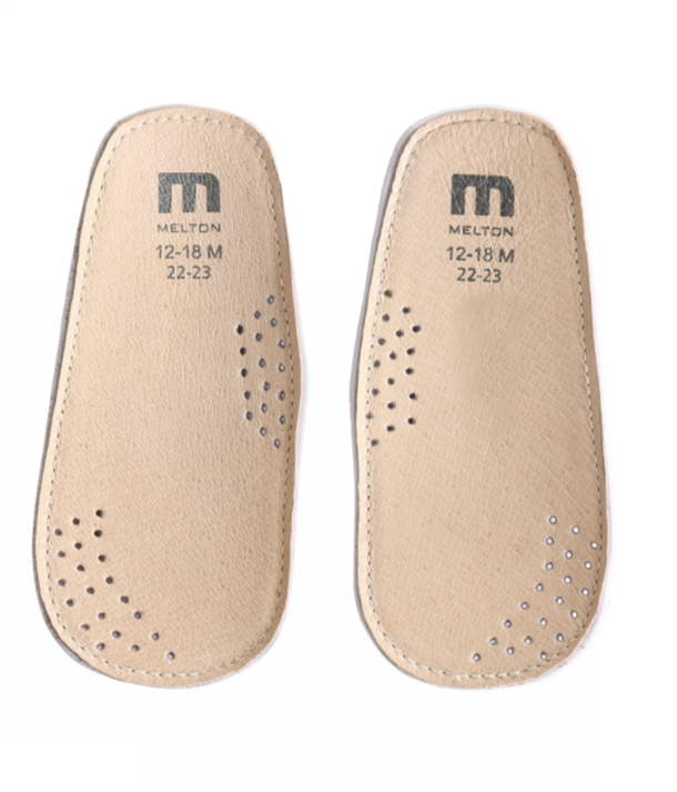 Hjemmesko, sutsko, futter, læder futter, læder slippers, læder sutsko, futter med blomster print, slippers med blomster, blomsterprint, Melton futter, Melton sutsko, Rosa farvet futter, rosa farvet sutsko, futter til piger, pige futter, pige slippers.