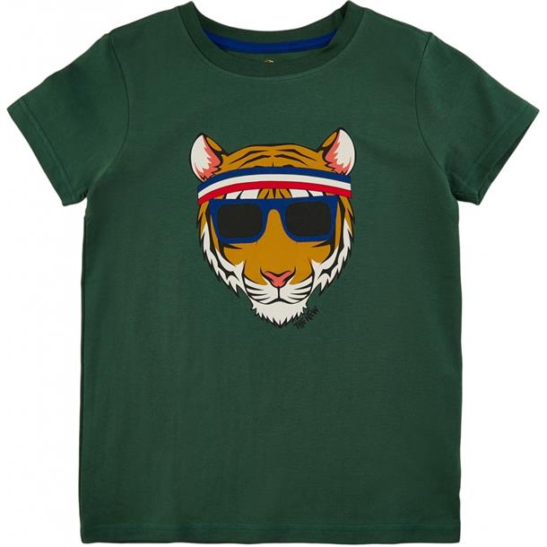 The new t-shirt, t-shirt fra the new, t-shirt med print, the new t-shirt med print, t-shirt til drenge, the new t-shirt til drenge, t-shirt i mørkegrøn, t-shirt i armygrøn, t-shirt med print, t-shirt med løve print, army t-shirt, grøn t-shirt.
